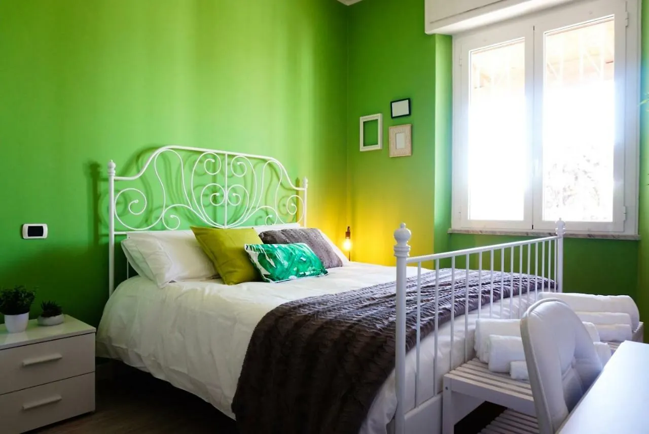 Villa Aurelia - Seafront Apartment With Terrace Quartu SantʼElena